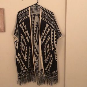 Black geometric cotton kimono